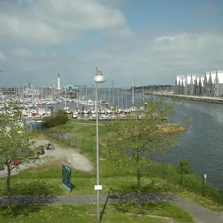 Les Gens De Dunkerque By Popinns Hotel 2*