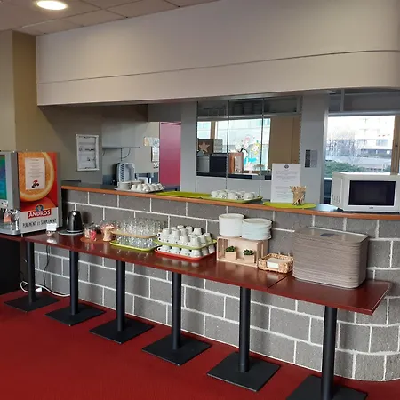 敦刻尔克莱斯根斯德梅尔波普平斯酒店 酒店 敦刻尔克