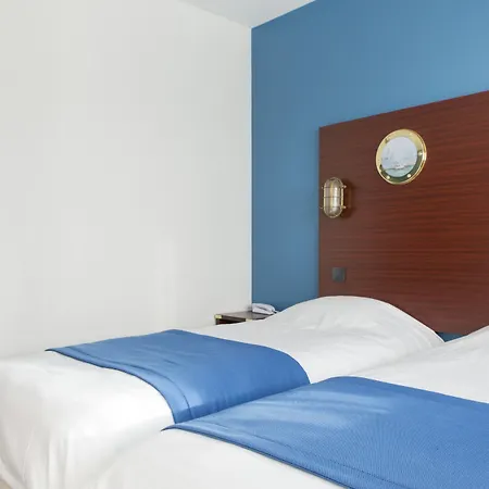 敦刻尔克莱斯根斯德梅尔波普平斯酒店