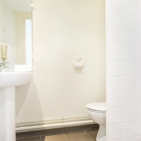 敦刻尔克莱斯根斯德梅尔波普平斯酒店 2* 敦刻尔克