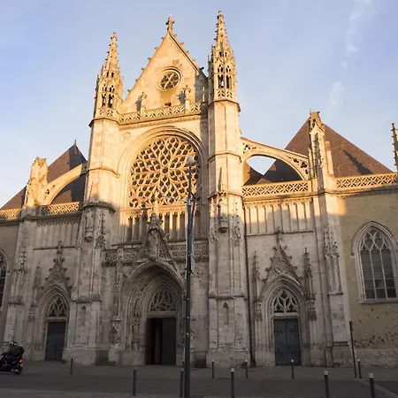 Hotel Les Gens De Dunkerque By Popinns Dunkirk
