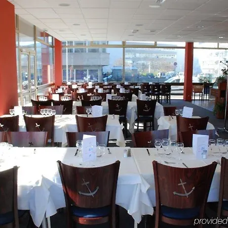 敦刻尔克莱斯根斯德梅尔波普平斯酒店