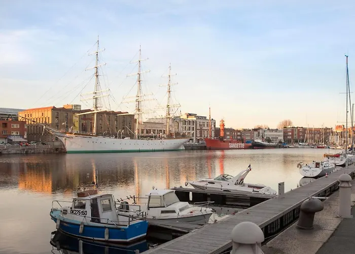 Hotel Les Gens De Dunkerque By Popinns